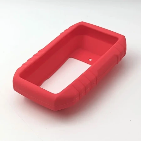 Чехол силиконовый на Garmin Striker 4 (красный)