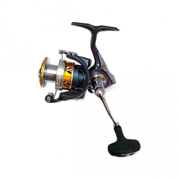 Катушка безынерционная Daiwa 18 Regal LT (3000D-C)